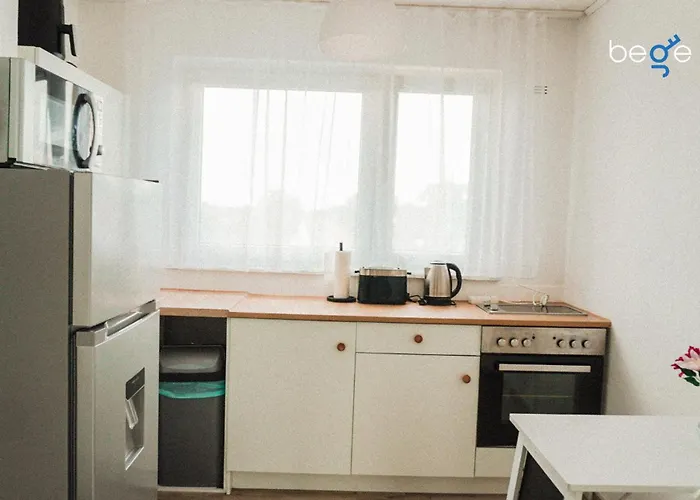 Apartment Bege Remote Base